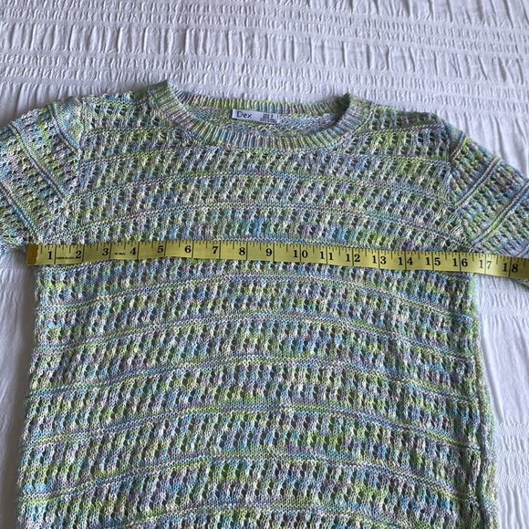 Dex crocheted knit sweater in pastels of mint green, mauve, blue and cream. S - Picture 4 of 7